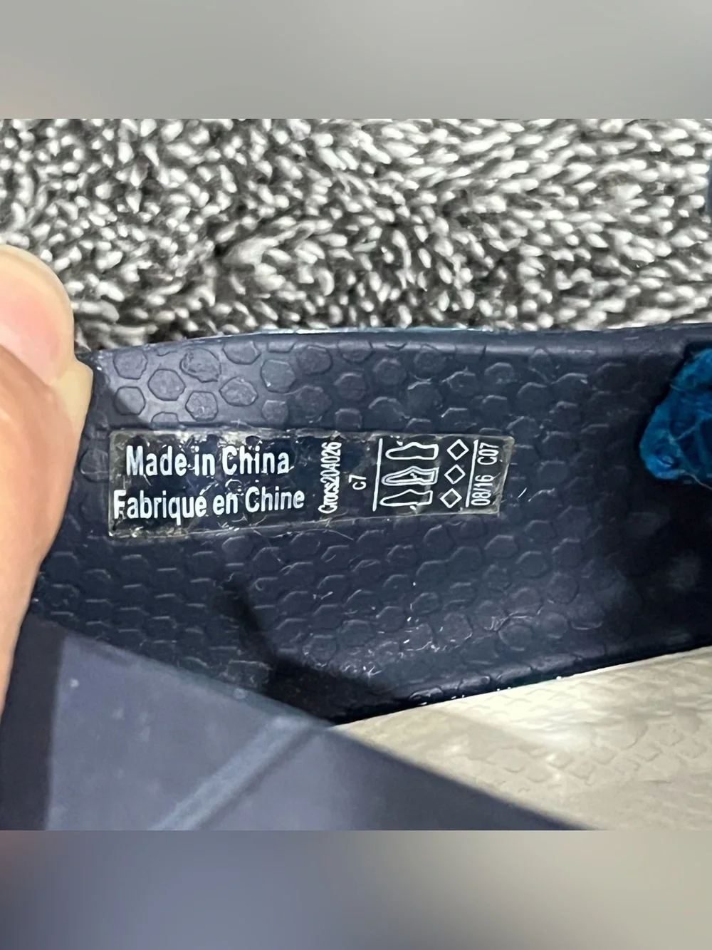 CROCS excellent it’s